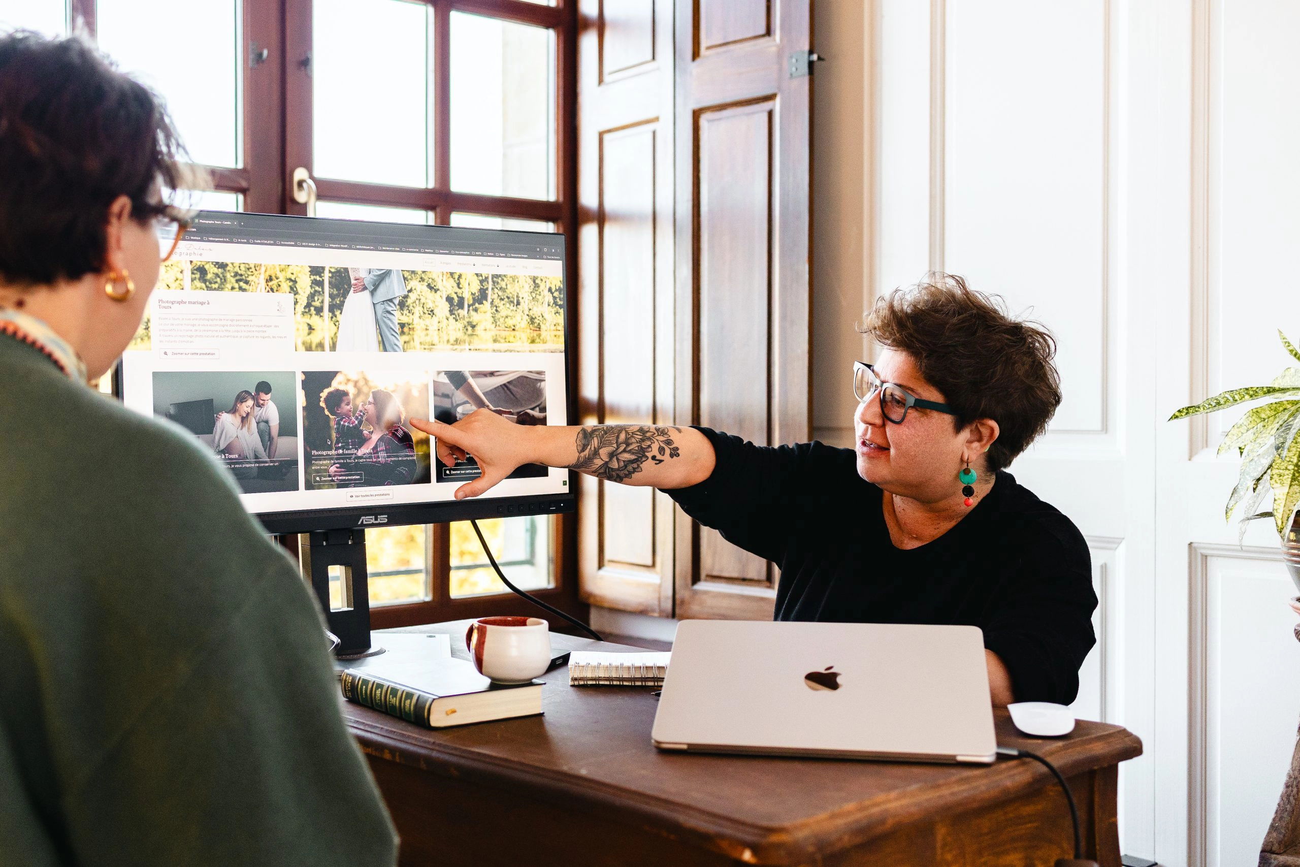 Julie Truffert webdesigner experte WordPress et consultante en communication digitale Tours